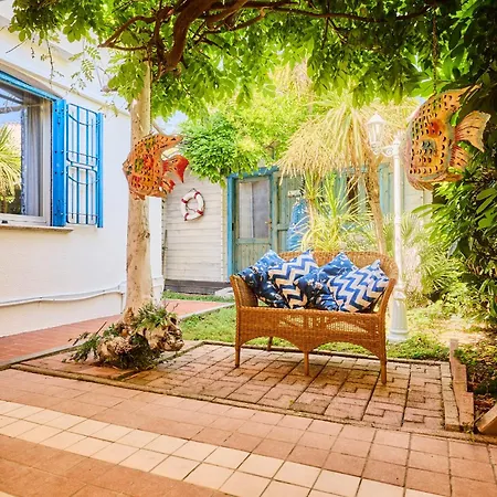 Villetta Al Mare Con Giardino
