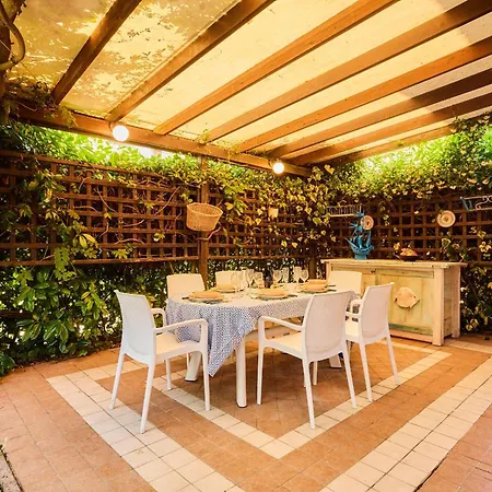 Дом отдыха Villetta Al Mare Con Giardino Мизано-Адриатико